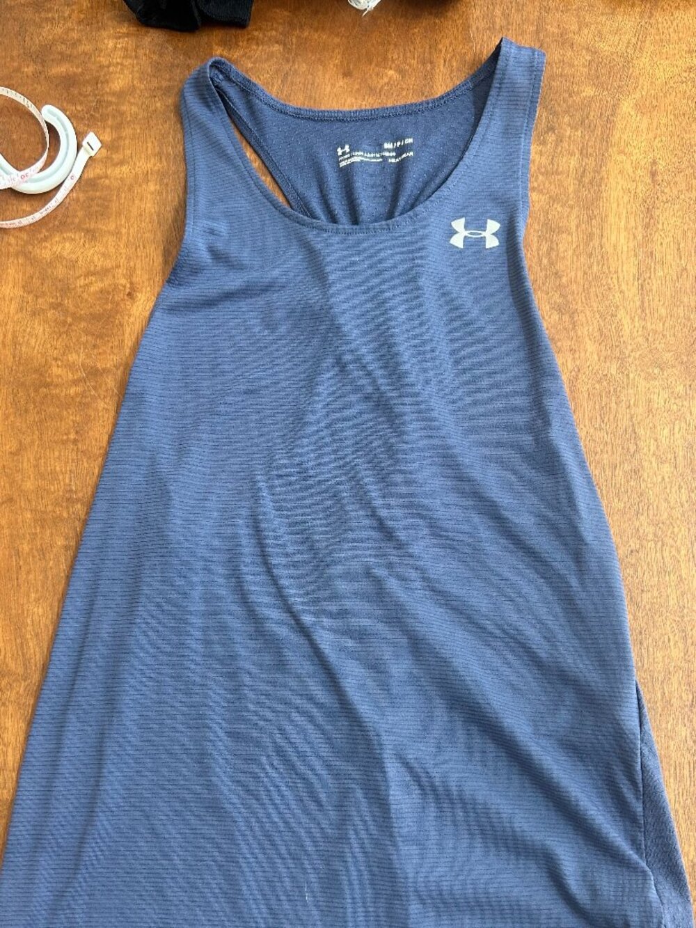 Under Armour navy workout tank top